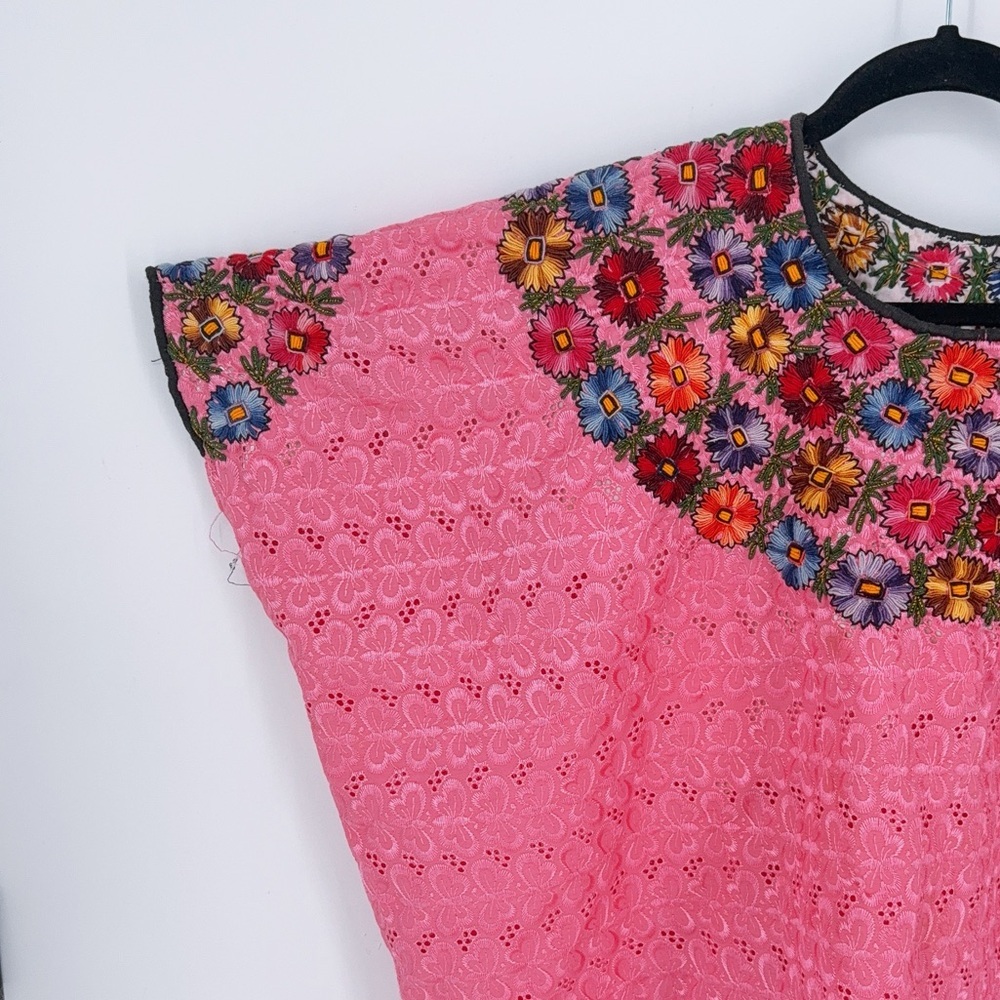 Guatemalan Huipil Blouse Cover Up, hand-embroidered - Picture 3 of 9